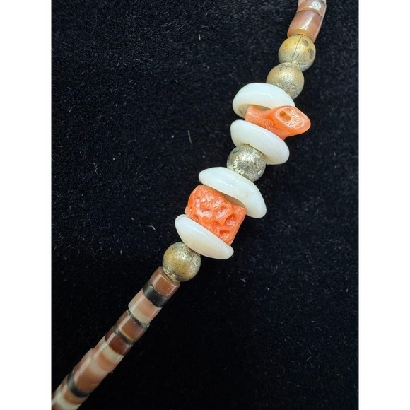 Jewelry - VTG Southwestern Heishi Puka Shell Coral Bead Choker Necklace 17" Boho Casual‎